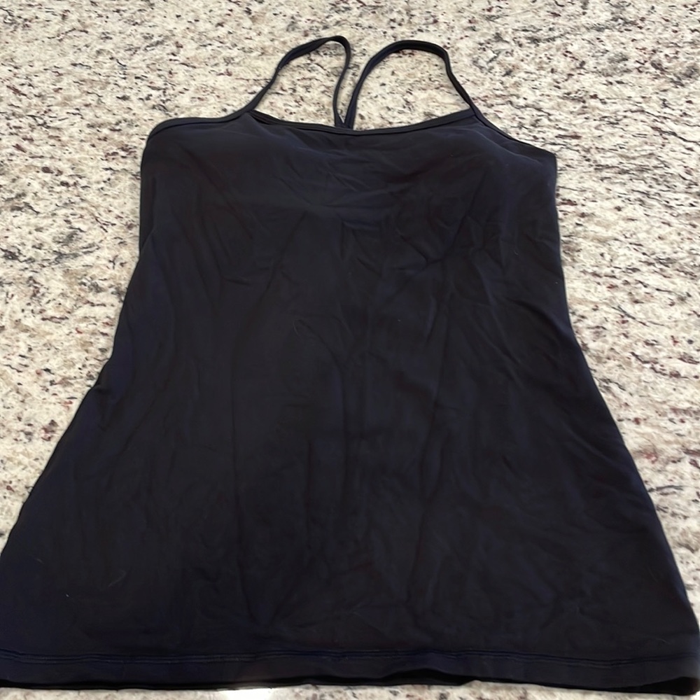 NWOT Lululemon Yoga Tank Size 6 in Black 🖤